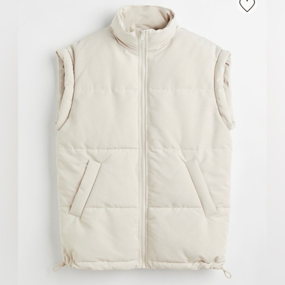H&M Oversized White Ivory Puffer Size Small but fits medium and large too